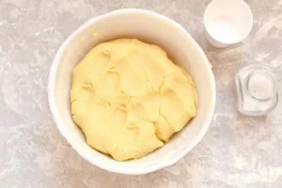 Сколько можно хранить песочное тесто в морозилке