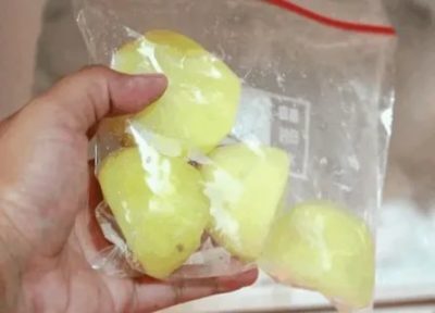 Как хранить очищенный картофель в морозилке