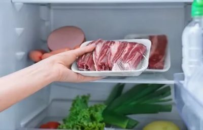 Сколько размораживать мясо в холодильнике