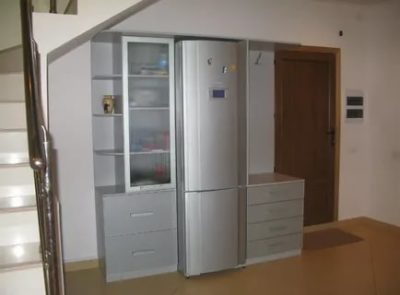 Можно ли ставить холодильник в коридоре