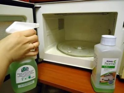 Чем отмыть застывший жир с холодильника