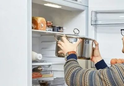 Что будет если поставить горячее молоко в холодильник