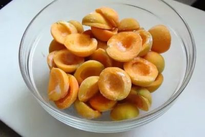 Можно ли замораживать абрикосы с сахаром
