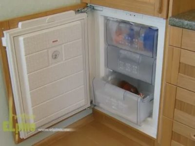 Можно ли морозильную камеру поставить в шкаф