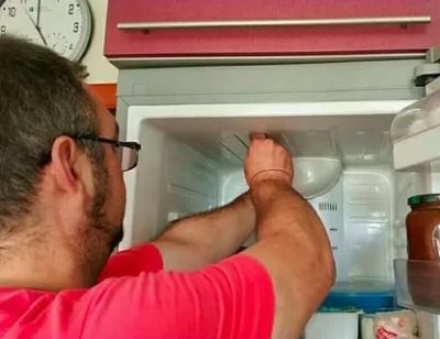 Как поменять лампочку в холодильнике Самсунг