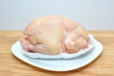 Как можно быстро разморозить куриное филе