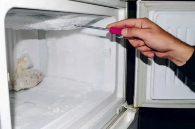 Можно ли включать холодильник если пробита морозилка