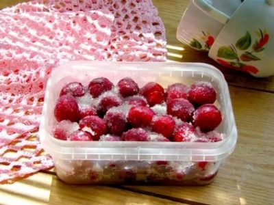 В чем хранить замороженные ягоды