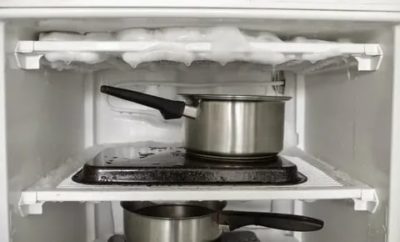 Можно ли ставить горячую воду в морозильник