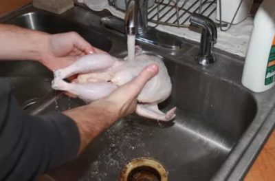 Можно ли мыть курицу перед заморозкой