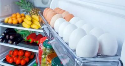 В чем хранить яйца в холодильнике