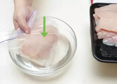 Можно ли размораживать мясо в холодной воде