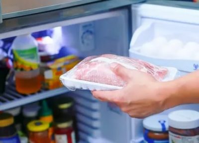Сколько размораживать мясо в холодильнике